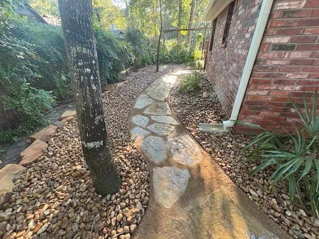 Custom hardscaping and stonework by Rockin' D Services in Huntsville TX